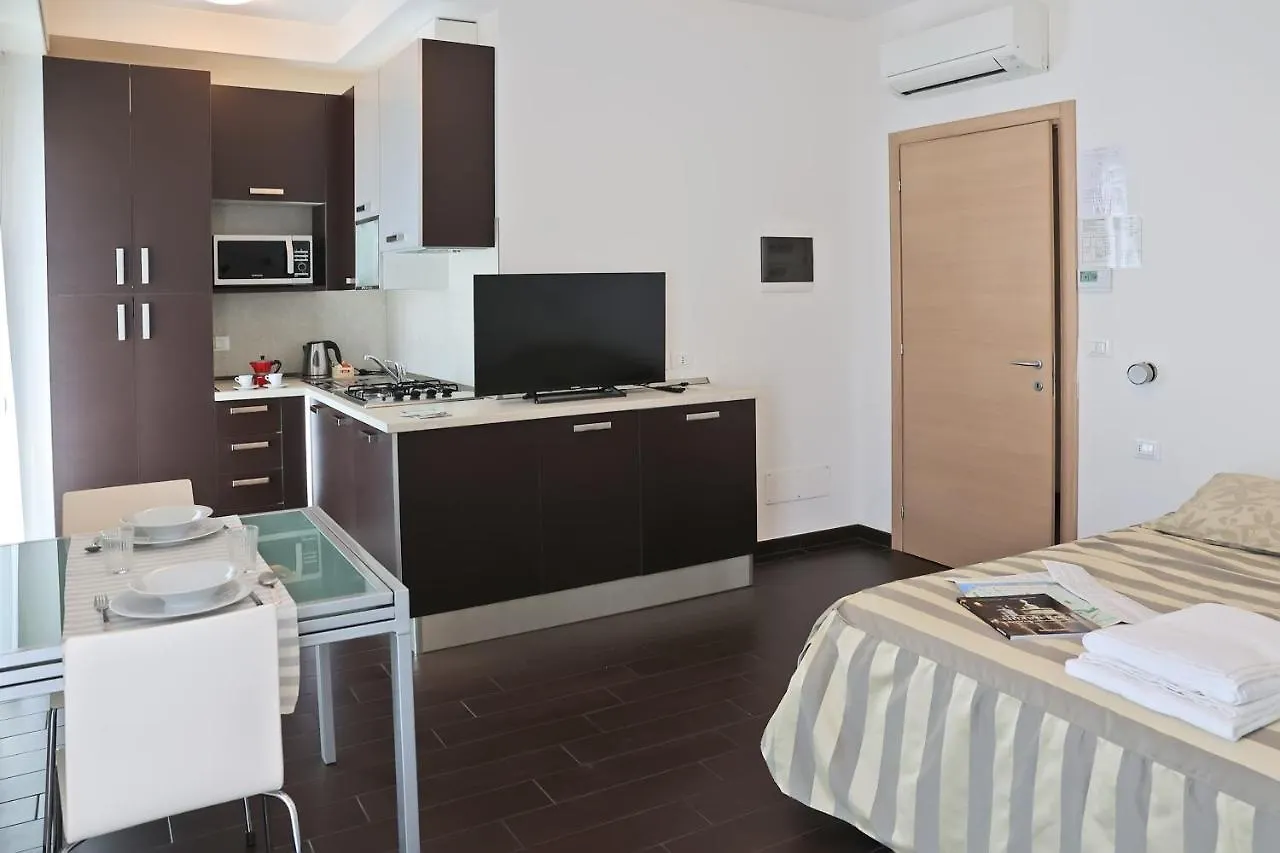 Casa Vacanze Aurora Centro Rimini 0*,